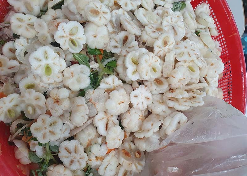 Dac san nom mang cut xanh, bay ra Ha Noi gia chat van tranh nhau mua-Hinh-2