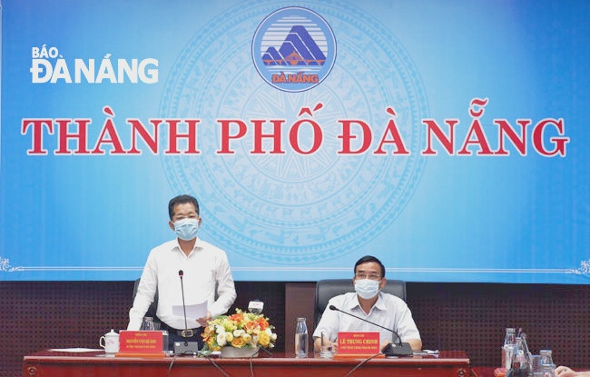  Lãnh đạo Đà Nẵng nhận trách nhiệm: Sáng 3/5, chủ trì cuộc họp Ban Chỉ đạo phòng chống dịch thành phố Đà Nẵng, Bí thư Thành uỷ Nguyễn Văn Quảng và Chủ tịch UBND thành phố Lê Trung Chinh đã nhận trách nhiệm trước Chính phủ, Thủ tướng Chính phủ về những hạn chế, thiếu sót trong công tác phòng chống dịch. Ảnh: Báo Đà Nẵng 