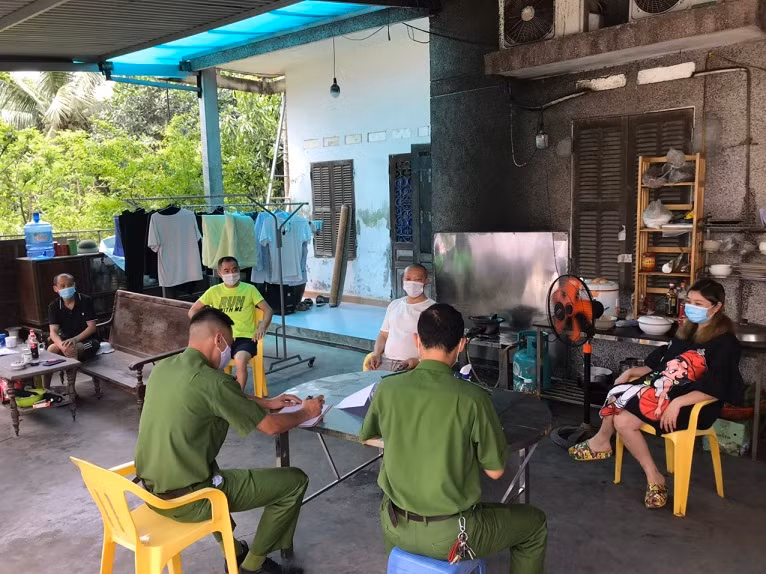 4 nguoi Trung Quoc khong chap hanh quyet dinh cach ly y te