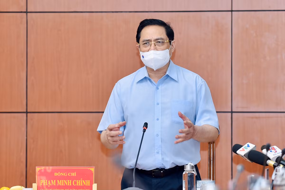 Thu tuong chi ra 4 nguyen nhan dich COVID-19 lay rat nhanh, kho luong