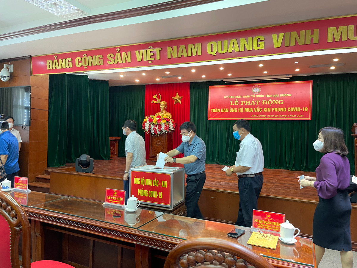 Hai Duong: Hon 70 ty ung ho Quy vaccine COVID-19 ngay khi phat dong-Hinh-7