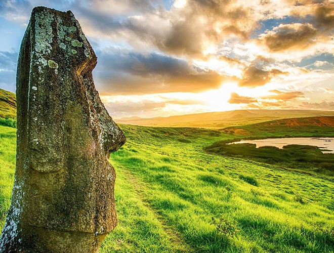 Đến nay, các nhà khoa học vẫn đau đầu trước những câu hỏi về ý nghĩa, cách thức tạo ra cũng như di chuyển những bức tượng khổng lồ đi khắp đảo của người Rapa Nui cổ đại