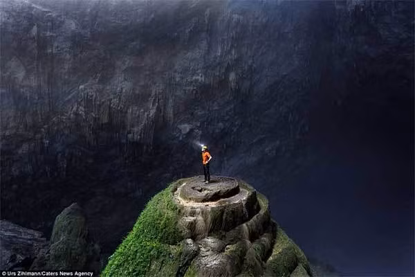 Các nhà khoa học địa chất thế giới nhận định Sơn Đoòng là hang động kỳ vĩ nhất thế giới.