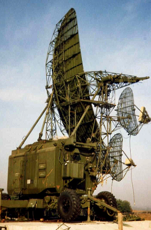 Đài đo độ cao PRV-17 có tầm trinh sát 240km.