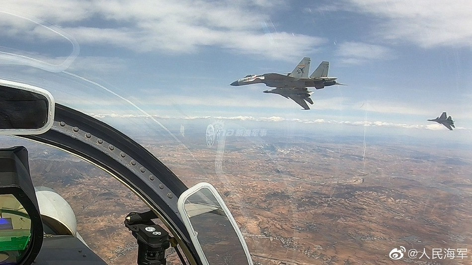 Điểm yếu chí tử này khiến cho các chiến đấu cơ J-15 bị giới hạn về tầm bay, giới hạn về số lượng vũ khí nó có thể mang theo, qua đó gián tiếp giới hạn về các kiểu nhiệm vụ mà J-15 có thể tham gia.