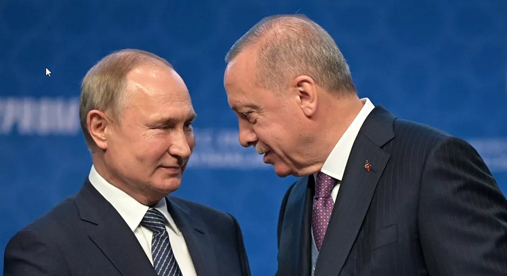 Tổng thống Thổ Nhĩ Kỳ đã dùng những lời lẽ “cứng rắn” trước người đồng cấp Putin nhiều lần, trong các cuộc đàm phán, và nói rõ rằng, nếu Nga không chấp nhận các điều kiện do Thổ Nhĩ Kỳ đưa ra, Thổ Nhĩ Kỳ sẽ trực tiếp chặn eo biển Daniel và Bosphorus.