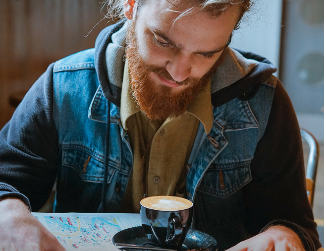 Tại thành phố St. Petersburg, một cốc cappuccino có giá tối thiểu 1,3 USD.