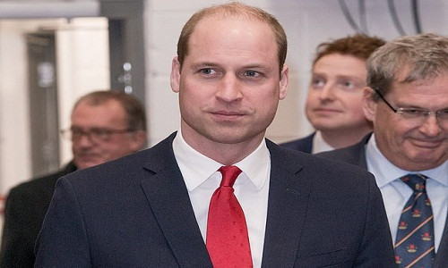 Giua tin don bat hoa, Hoang tu William lam dieu bat ngo cho em trai