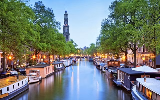 Ngac nhien top 10 quoc gia hanh phuc nhat the gioi nam 2019-Hinh-8