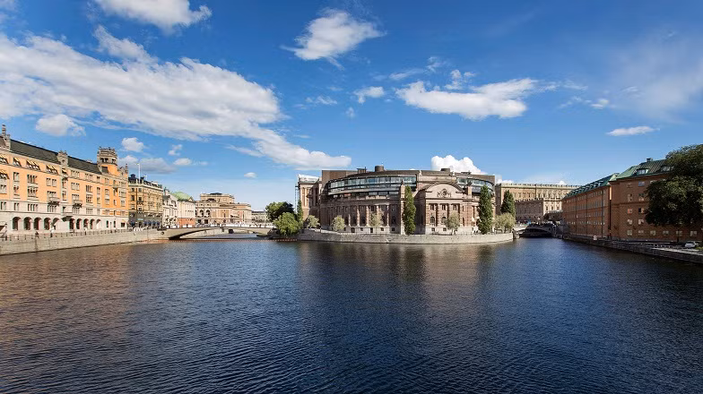 Ngac nhien top 10 quoc gia hanh phuc nhat the gioi nam 2019-Hinh-10