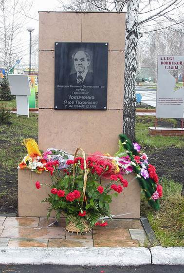 Chuyen doi nguoi hung Lien Xo cuu mang lanh tu Trieu Tien-Hinh-7