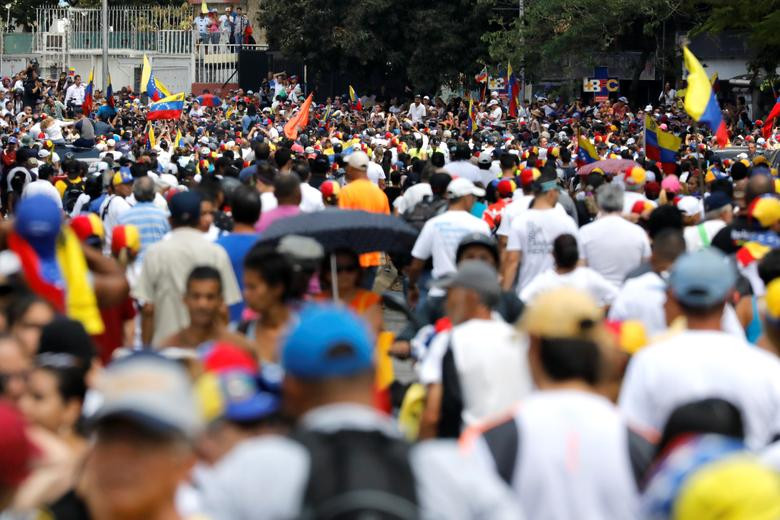 Tình trạng mất điện diện rộng những ngày qua đã làm ảnh hưởng tới cuộc sống của hàng triệu người tại gần 23 bang của Venezuela.