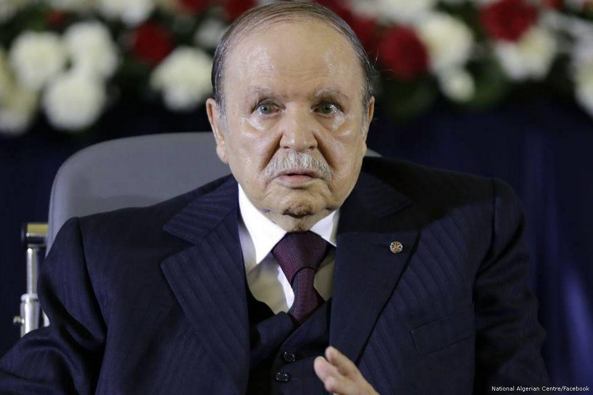 Tháng 4/1999, ông Abdelaziz Bouteflika được bầu làm Tổng thống Algeria. Ông kiêm cả chức vụ Bộ trưởng Quốc phòng Algeria từ tháng 5/2003 đến nay. Ảnh: MEM.