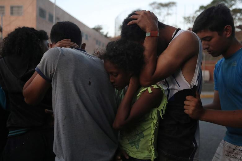 Dan Venezuela tuyet vong cuop pha cua hang giua cuoc khung hoang dien-Hinh-2