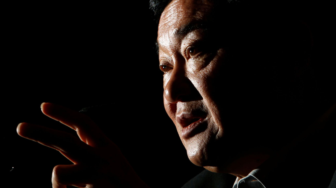 Ngày 28/2/2008, sau 17 tháng lưu vong, ông Thaksin quay trở lại Thái Lan và ngay lập tức bị bắt giữ tại sân bay Suvarnabhumi. Sau khi nộp tiền bảo lãnh, ông được thả và tiến hành họp báo. Ảnh: IBT.