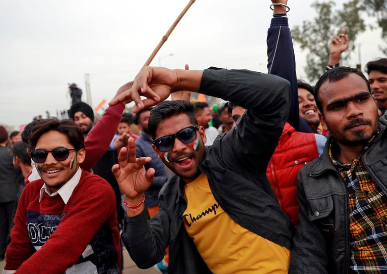 Chan dung phi cong An Do vua duoc Pakistan tha ve nuoc-Hinh-6