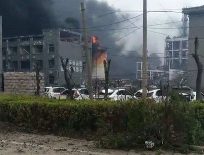 Được biết, chỉ vài phút trước khi vụ nổ xảy ra, Cơ quan theo dõi động đất Trung Quốc ghi nhận một cơn địa chấn mạnh 2,2 độ tại Liên Vân Cảng, thành phố gần hiện trường vụ nổ. Ảnh: HKFP.