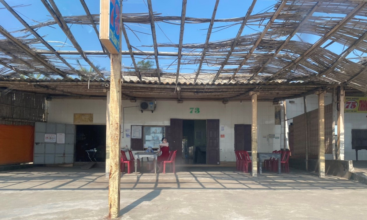 Cảnh tượng đìu hiu, vắng bóng tại khu du lịch nổi tiếng Quất Lâm