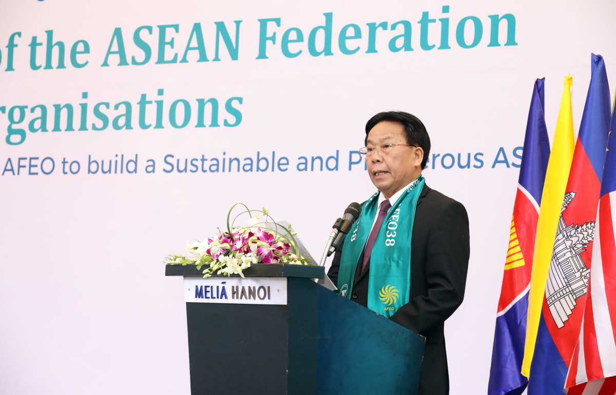 [e-Magazine] TSKH Nghiem Vu Khai: Tran tro voi Luat hanh nghe ky su chuyen nghiep