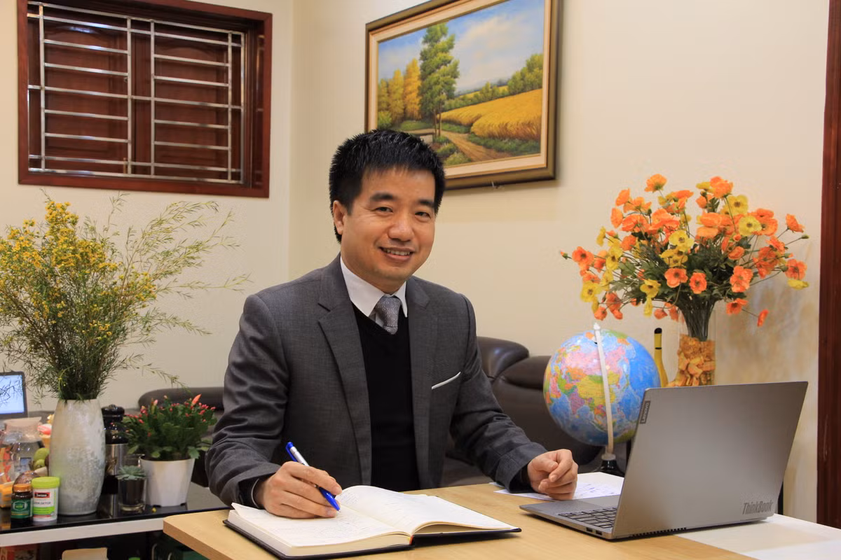 [e-Magazine] Thac si Nguyen Quyet Chien - Tong Thu ky VUSTA: Vinh du nhung... trach nhiem nang ne