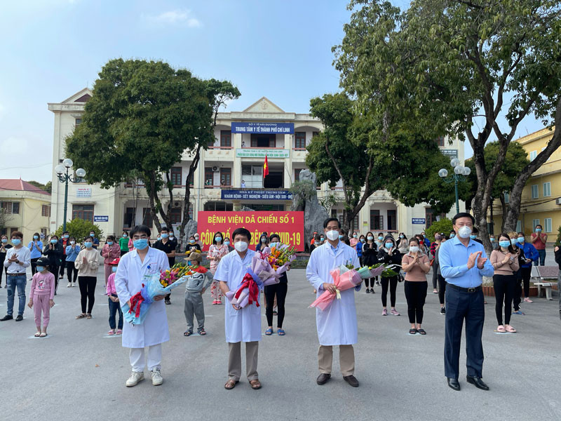 90 benh nhan COVID-19 tai tam dich Chi Linh khoi benh, xuat vien