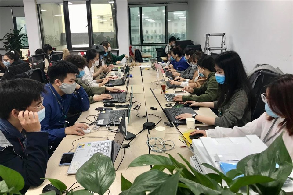 Nguoi nghi nhiem COVID-19 chan so Bo Y te bi xu ly the nao?