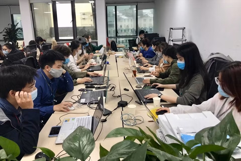 Nguoi nghi nhiem COVID-19 chan so Bo Y te bi xu ly the nao?