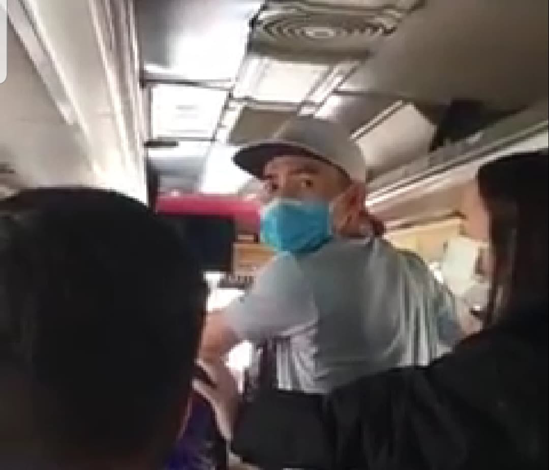 Quang Ninh: Xe khach Phuc Xuyen bi to nhoi nhet, ep gia giua dich COVID-19