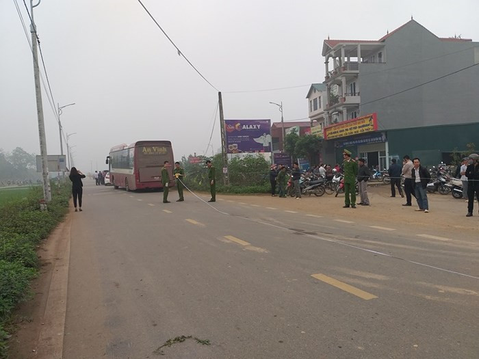 Suc khoe nan nhan vu xe khach dam doan nguoi dua tang ra sao?