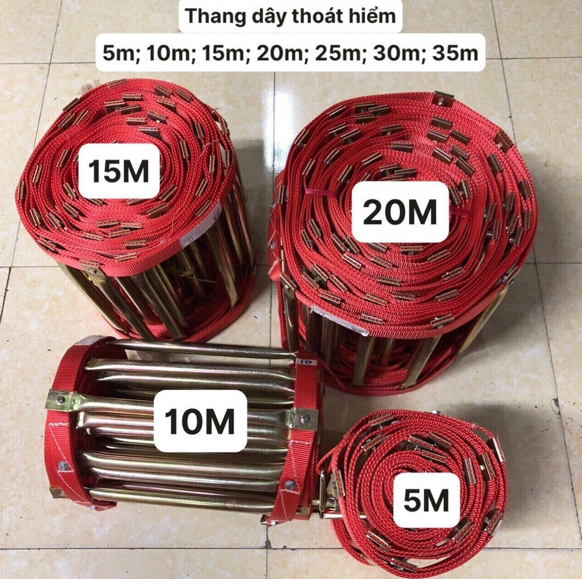 Sau vụ cháy chung cư mini ở Hà Nội: Dây thoát hiểm tăng giá mạnh, người dân đổ xô tìm mua mặt nạ chống khói - Hình 2 Sau vu chay chung cu mini o Ha Noi: Day thoat hiem tang gia manh, nguoi dan do xo tim mua mat na chong khoi-Hinh-2
