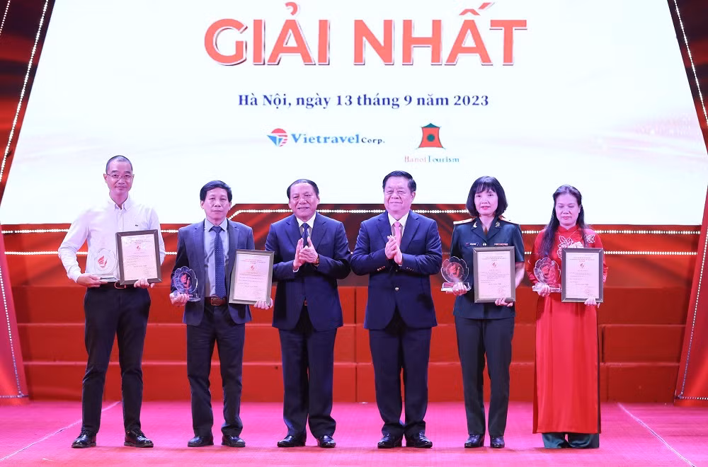 Gan 100 tac pham doat Giai bao chi Van hoa, The thao va Du lich-Hinh-4