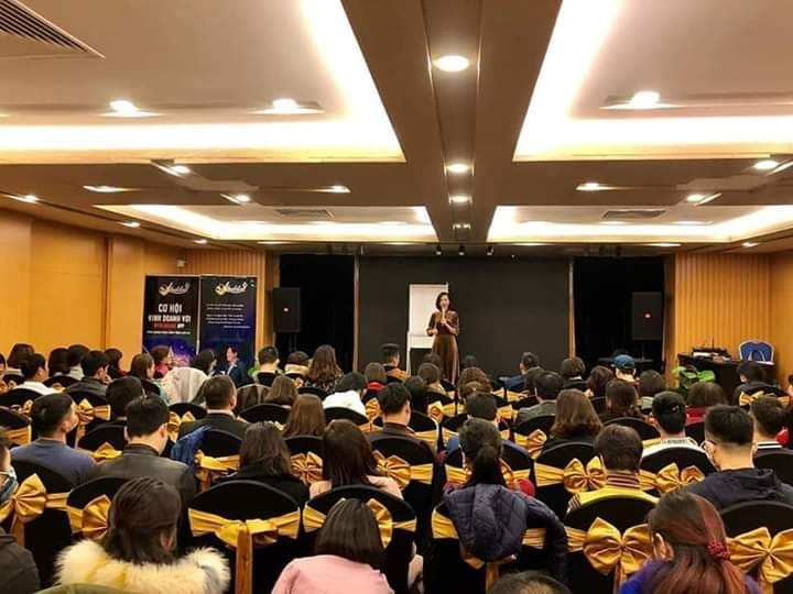 Thực tế, Myaladdinz đang hoạt động bằng cách lấy tiền của người sau trả tiền cho người trước. Đến thời điểm không có người tham gia mua “gem” nữa thì hệ thống sẽ sụp đổ và người tham gia sẽ khó có thể lấy lại số tiền đã đầu tư.