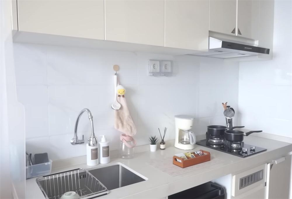 Căn nhà 19m2 nhưng vẫn tiện nghi ngăn nắp của cô gái 31 tuổi - Hình 9 Can nha 19m2 nhung van tien nghi ngan nap cua co gai 31 tuoi-Hinh-9