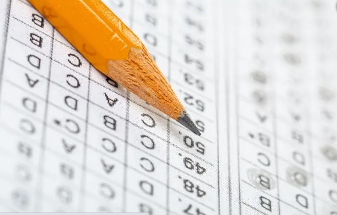 Thế nhưng, Yusuf Shah đã nghe nhầm rằng sẽ có 13 phút để làm bài thi. Do vậy, Yusuf Shah đã làm bài thong thả. Dù vậy, cậu vẫn làm rất tốt trong kỳ thi và có kết quả ấn tượng.