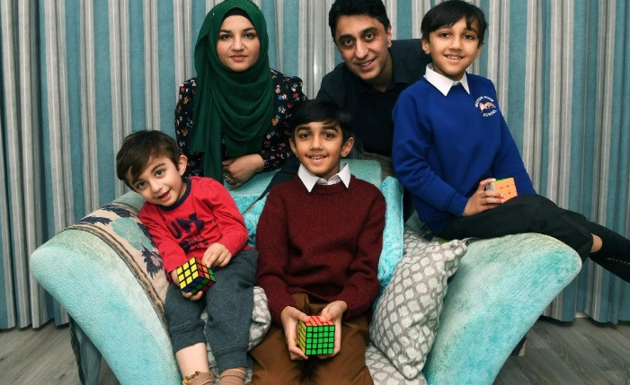 Cụ thể, trong một bài kiểm tra IQ Mensa, Yusuf Shah đạt được 162 điểm.