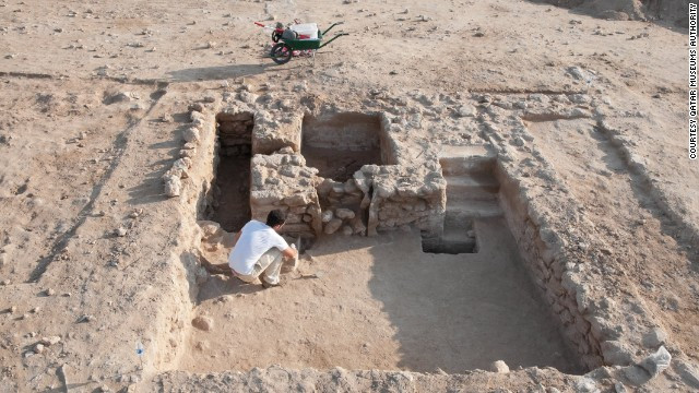 Tuy nhiên, đến năm 1811, thị trấn Al Zubarah bị phá hủy nặng nề. Vào thế kỷ 20, một phần nhỏ của thị trấn này được các nhà khảo cổ phát hiện, khai quật.