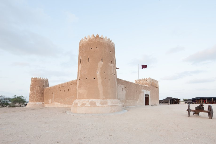 Nằm bên bờ biển phía Tây Bắc của bán đảo Qatar, Di chỉ khảo cổ Al Zubarah được UNESCO công nhận là Di sản thế giới vào năm 2013.