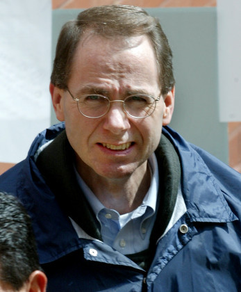 Tên tội phạm Terry Nichols tham gia vụ đánh bom thành phố Oklahoma, bang Oklahoma, Mỹ vào năm 1995. Gã giúp đồng bọn chế bom và chuẩn bị xe để họ đào tẩu. Vụ đánh bom thảm khốc này khiến 168 người thiệt mạng.