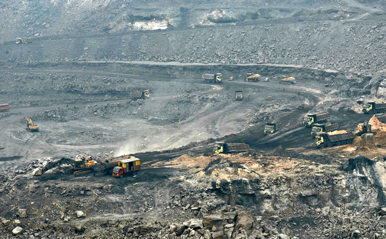 Vào ngày 28/5/1965, vụ sập hầm mỏ nghiêm trọng xảy ra ở bang Jharkand, Ấn Độ khiến hơn 300 người tử vong.