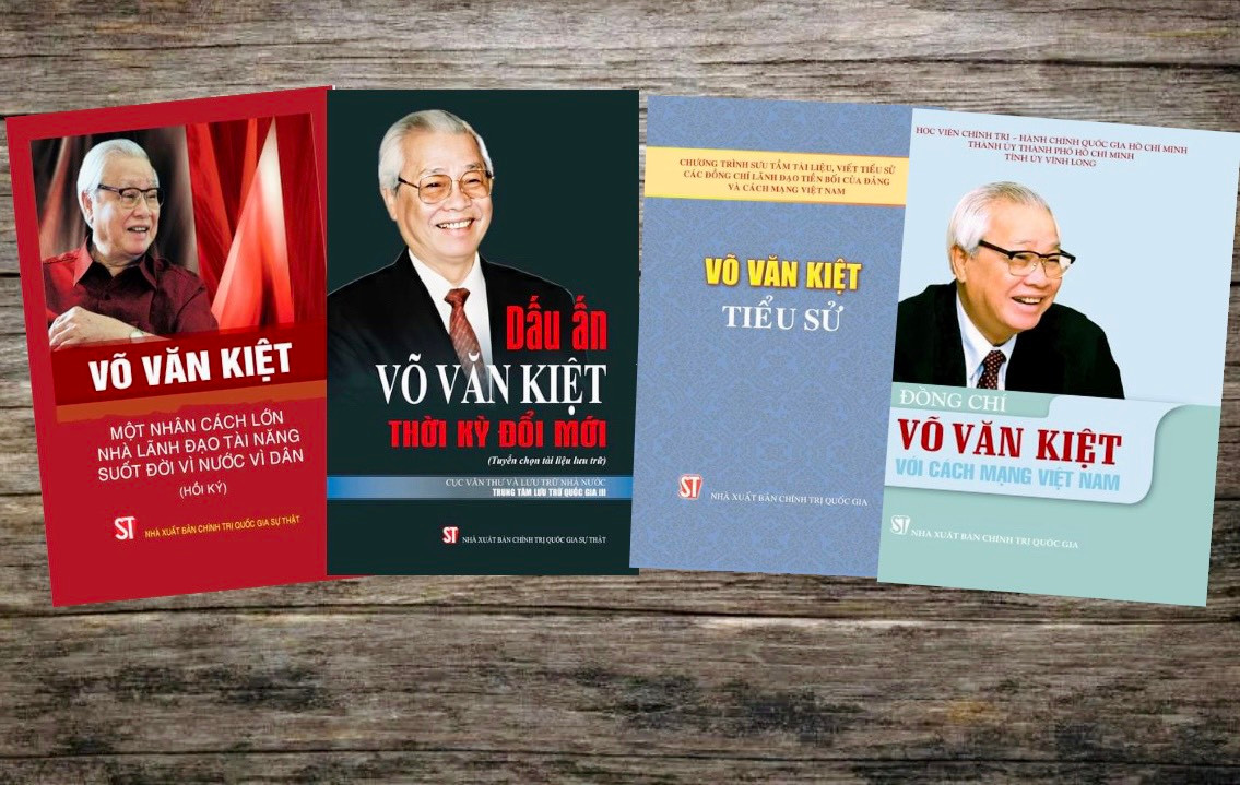 Dau an cuoc doi, su nghiep dong chi Vo Van Kiet qua tung trang sach