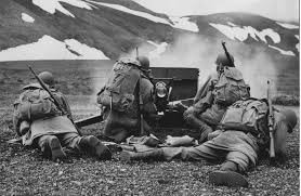 Về sau, Nhật Bản chiếm được quần đảo Aleut và đảo Kiska rồi cho xây dựng các đường băng, công sự, căn cứ ngầm và tăng số quân tại những nơi mới chiếm được.