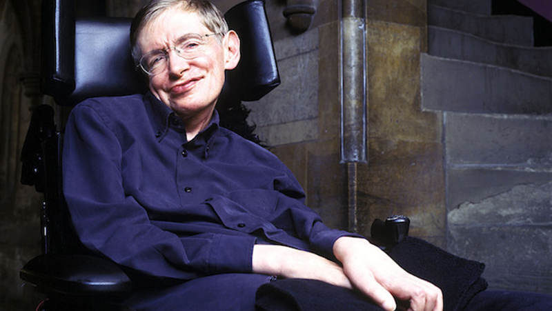 Theo Stephen Hawking, nếu những tín hiệu đó thực sự là của người ngoài hành tinh thì chúng ta không nên phản hồi ngay bởi nó sẽ có thể dẫn tới sự việc giống như khi Christophe Colombus tìm ra châu Mỹ.