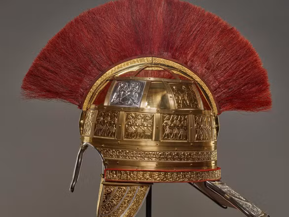 Về sau, kho báu được bán cho các viện bảo tàng với giá gần 3,3 triệu bảng Anh (gần 100 tỉ đồng). Số tiền bán được chia đều cho Terry Herbert và chủ cánh đồng - nơi phát hiện kho báu - là Fred Johnson.