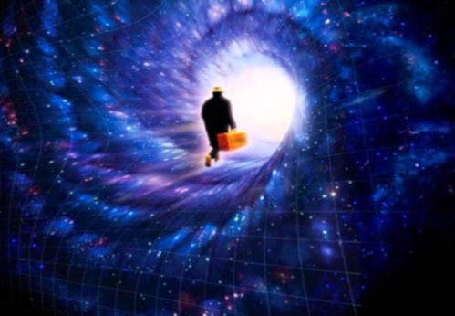 Không biết làm cách nào mà người đàn ông Taured đến được thế giới của chúng ta. Điều này khiến nhiều người tò mò liệu vũ trụ song song có thực sự tồn tại. Bí ẩn khó giải này được một số nhà khoa học quan tâm và đi tìm lời giải.