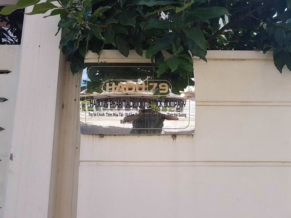 Thuc hu vu TGD Cty HADU 79 bi to cao de doa phong vien