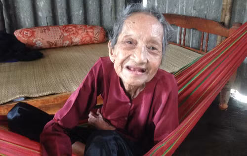 Ky uc 2/9/1945 cua cu ba cao tuoi nhat the gioi o Viet Nam-Hinh-2