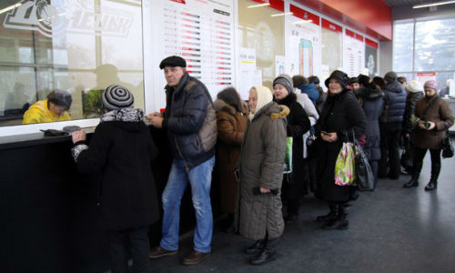 Các động thái đáp trả lẫn nhau giữa Nga và phương Tây sẽ chỉ làm đời sống người dân Ukraine thêm khó khăn.