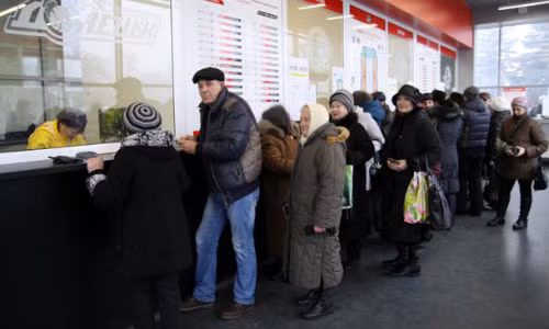 Các động thái đáp trả lẫn nhau giữa Nga và phương Tây sẽ chỉ làm đời sống người dân Ukraine thêm khó khăn.