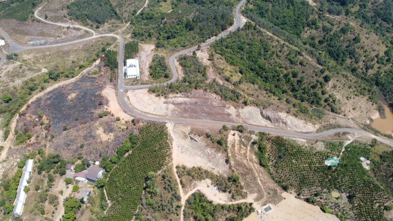 Trước đó, ngày 12/6/2020, Thanh tra Chính phủ có kết luận 929/KL-TTCP về việc công bố kết luận thanh tra quản lý, sử dụng đất đai và đầu tư xây dựng trên địa bàn tỉnh Lâm Đồng. Kết luận có kiến nghị chấm dứt hoạt động, thu hồi đất của 3 dự án vi phạm pháp luật về đất đai và đầu tư, trong đó có dự án của Công ty cổ phần Đầu tư du lịch Sài Gòn - Đại Ninh. 