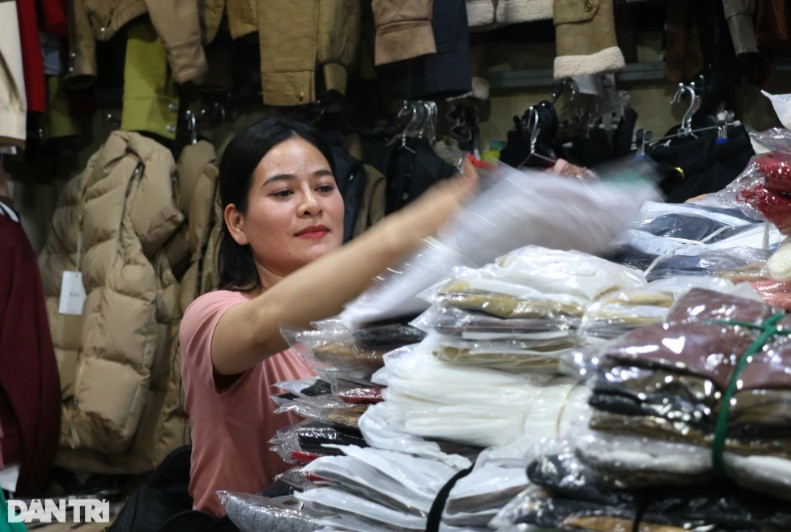 Nghệ An: Tiểu thương chợ truyền thống rủ nhau đóng cửa sớm - Hình 3 Nghe An: Tieu thuong cho truyen thong ru nhau dong cua som-Hinh-3